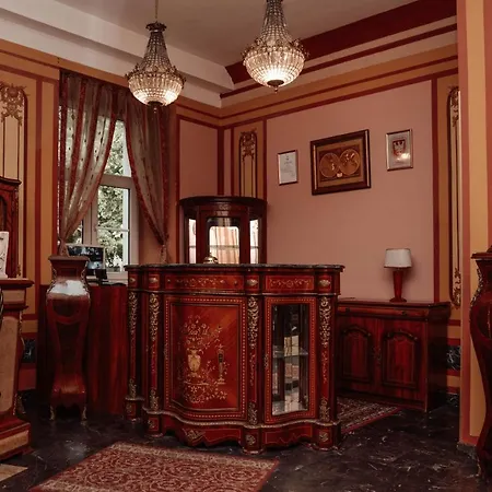 Hotel apartamentowy Old Time